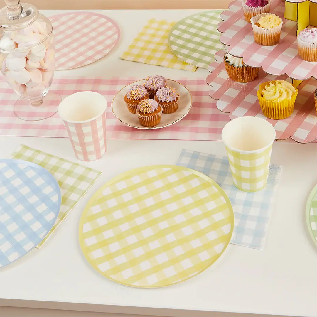 Gingham Paper Plates 8 Pack